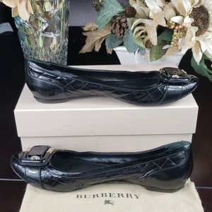 Burberry Black Leather Flats Size EURO 41